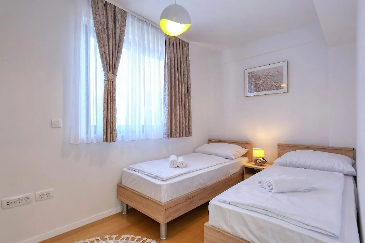 Apartments Perla With Free Parking Zadar Croatia