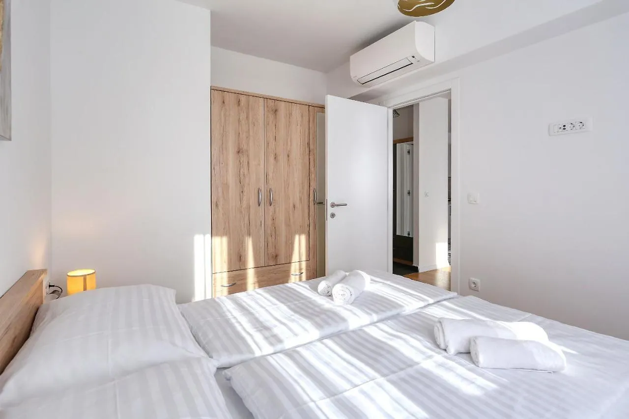 Apartments Perla With Free Parking Zadar