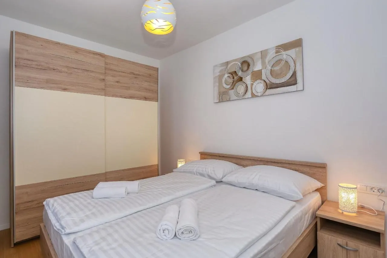 Apartments Perla With Free Parking Zadar